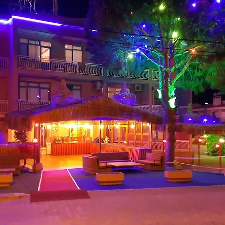 Grand Yayla 酒店 2*